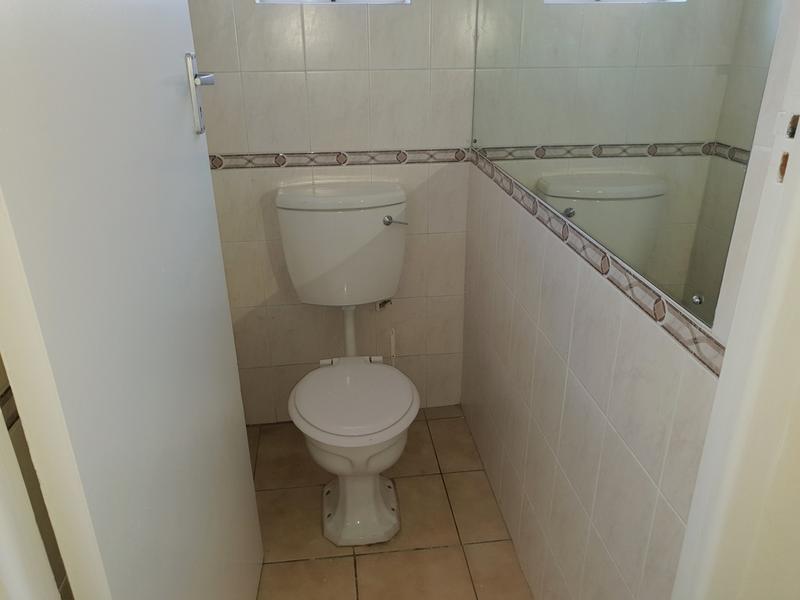 To Let 2 Bedroom Property for Rent in Rondebosch Western Cape